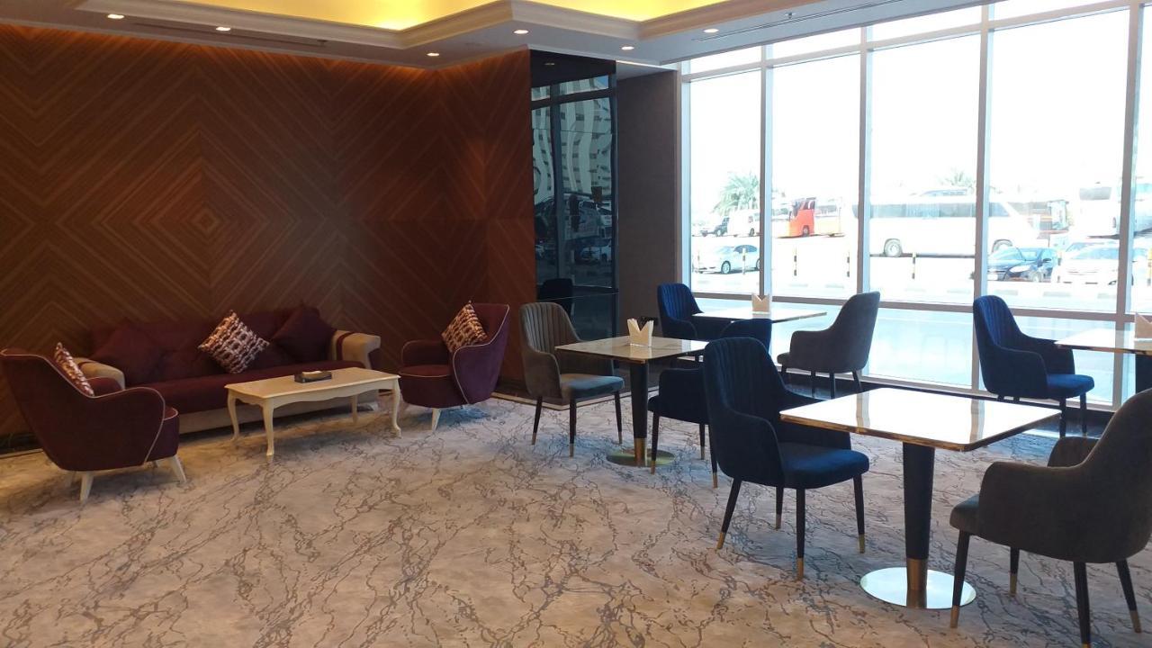 Al Hayat Hotel Шарджа Екстериор снимка