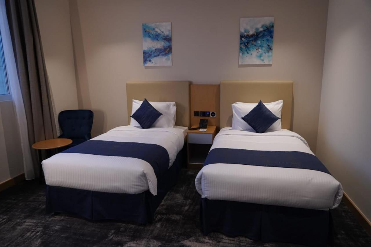 Al Hayat Hotel Шарджа Екстериор снимка