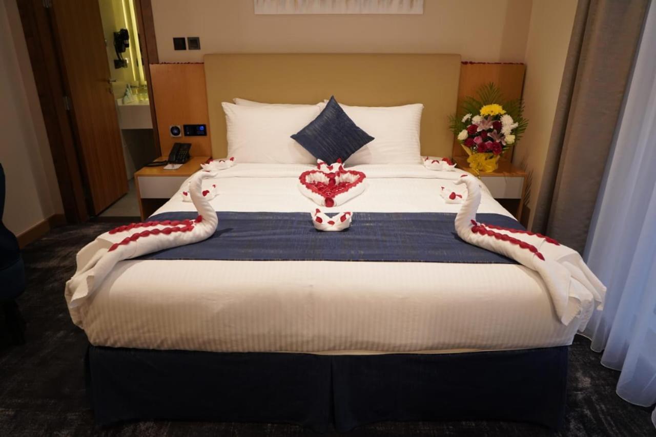 Al Hayat Hotel Шарджа Екстериор снимка